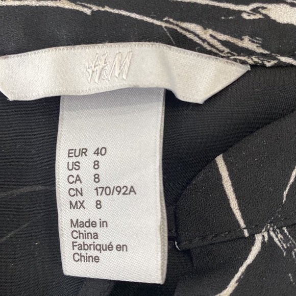 H&M patterned midi dress - Picture 2 of 4